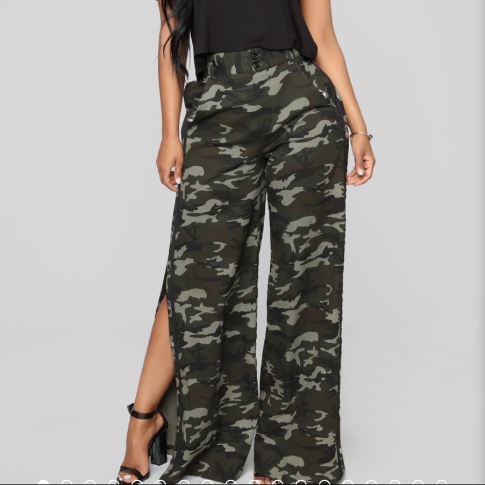 Camouflage snip snap pants